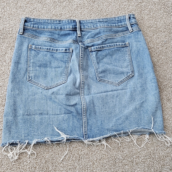 Old Navy | Casual Blue Denim Mini Skirt - Picture 5 of 5